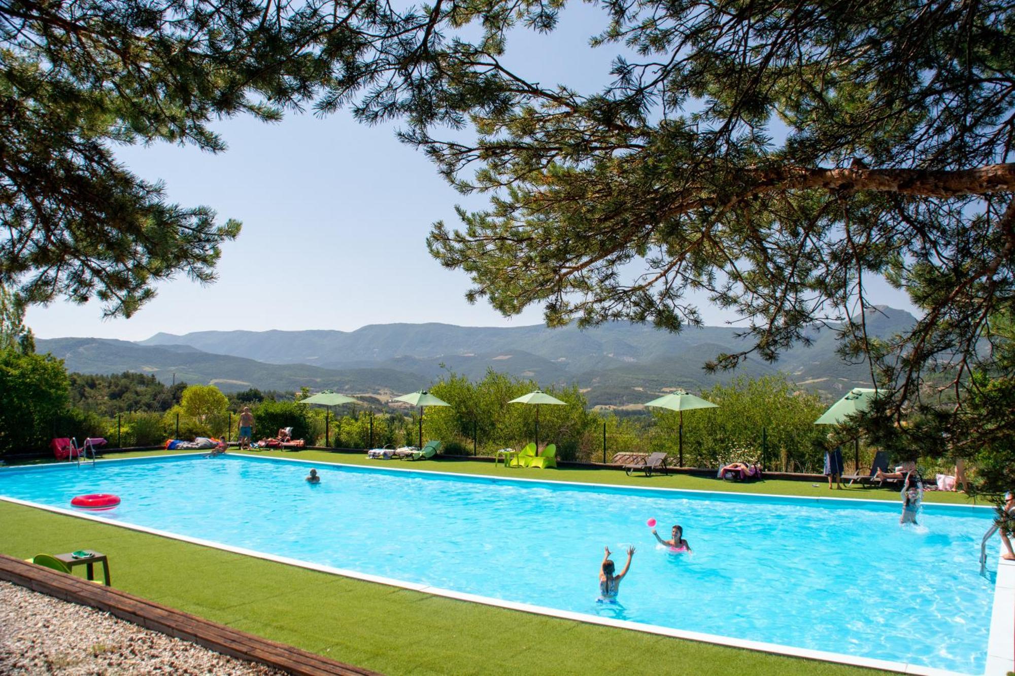 Camping Les Hauts De Rosans エクステリア 写真